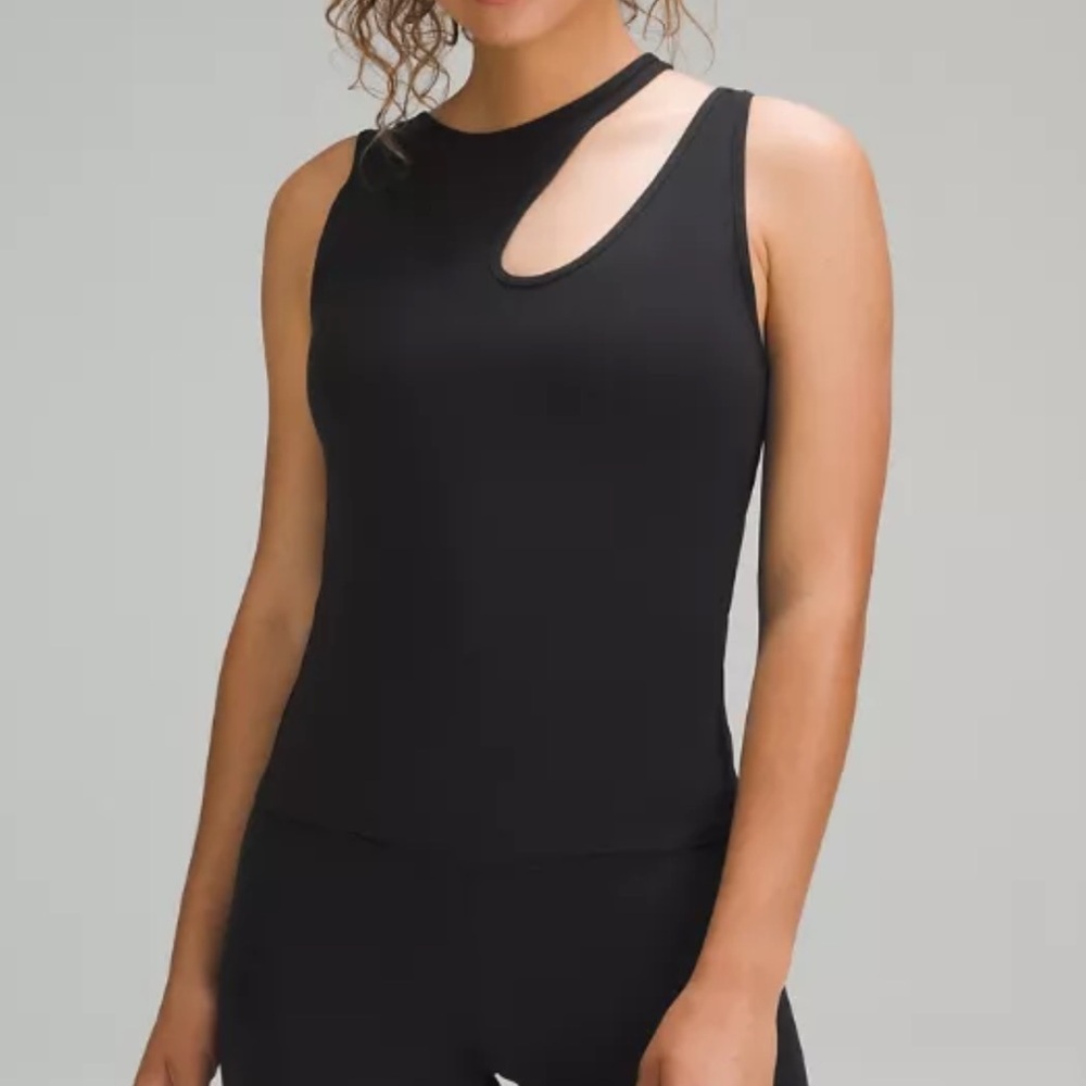 New Lululemon Shoulder Cut-Out Tank Top in black size 2